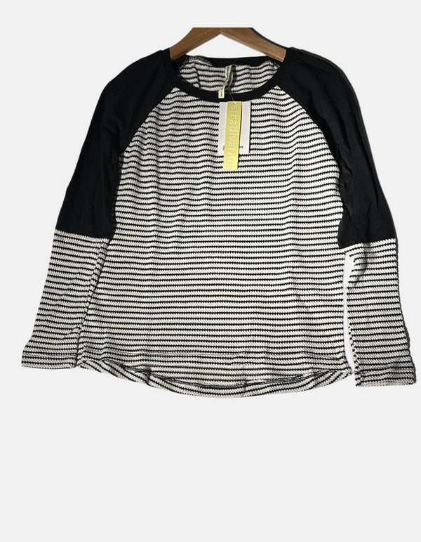 Contrast Circle Knit Top